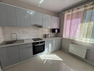 Предлагается к продаже светлая и новая 2-комнатная квартира в одном ..