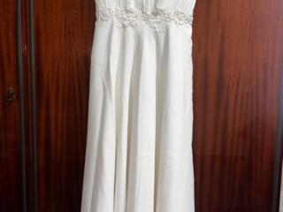 Продам платье А-силуэт. Цвет-брызги шампанского. Надето 1 раз.