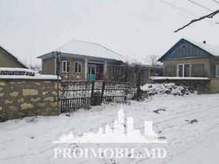 Vă propunem spre vânzare această casă în Edeniț, s. Viișoara, cu ...