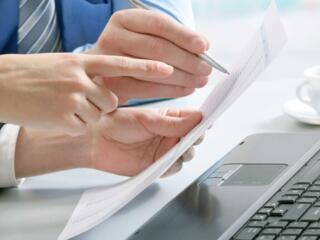 Юрист в организацию, компанию на полставки.