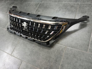 Решетка Peugeot 3008-5008
