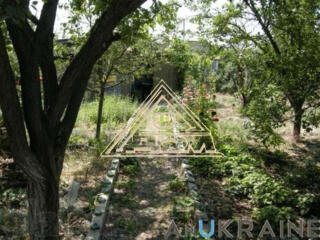 Продам дом. Угловой участок.