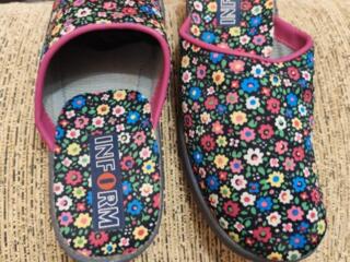 Продам тапочки новые