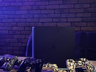 Продам PS4 slim 500gb