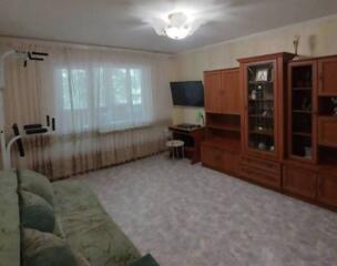 Предлагается к продаже  трехкомнатная квартира. Общая площадь 72 ...