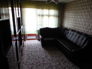 Чешка Жукова/ЖМ Веселковий. 8/9. Все необхідне в наявності. Вільна.