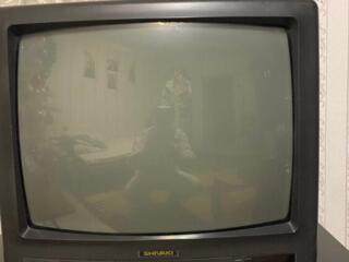 Продается рабочий б/у телевизор Шиваки 150 руб.