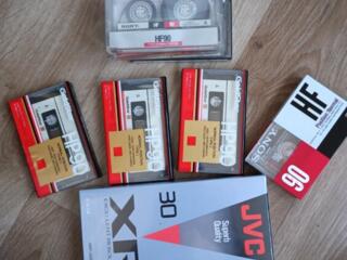 Продам новые Кассеты на магнитофон