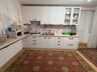 Продается 2-этажный котельцовый дом с баней