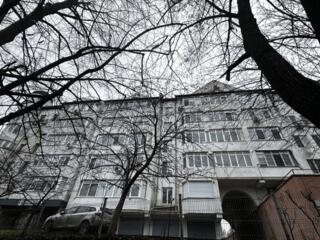 Apartament cu 3 camere, Buiucani.