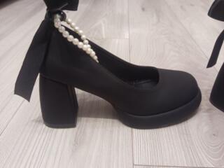 Туфли женские.