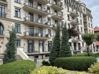 Продам простору квартиру з великою терасою і видом на море в ЖК ...