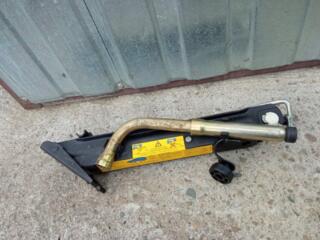 Mercedes ML W163 домкрат и ключ