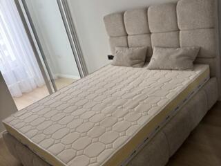 Новая двуспальная кровать