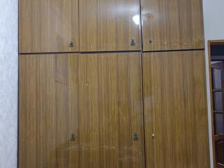 СРОЧНО ПРОДАЕТСЯ ШКАФ с антресолью. Торг уместен