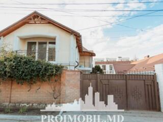 Vă propunem spre vînzare aceastăcasăîn2nivele,amplasată însect. ...