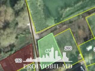 Spre vânzare se oferă teren pentru construcții, situat însat. ...