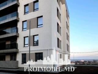 Vă propunem spre vânzare acest apartament cu 2camere și living, în ...