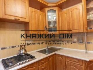 Відмінна 2-кімн. квартира м. Вокзальна. вул. Петра Ніщинського, 12, ..