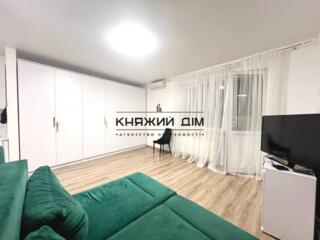 Пропонується в оренду, простора двокімнатна квартири в ЖК"Лазурни