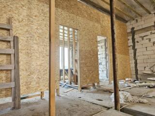 В продаже уютная трёхкомнатная квартира в живописном районе Одесской .