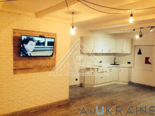 Продам 2-этажный Дом.