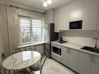 Двушка с идеальным ремонтом 54 м² центр (видеообзор) Торг!