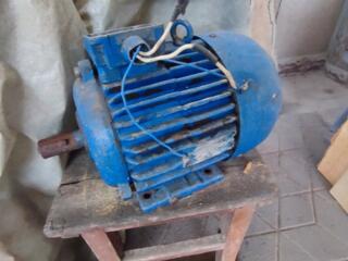Продам б/у Эл. двигатели