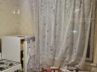 1 комнатная Космонавтов 2/5 эт.