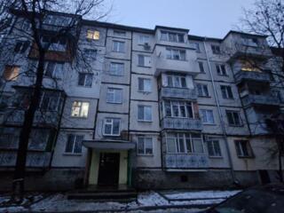 Apartament cu 2 camere, Buiucani.