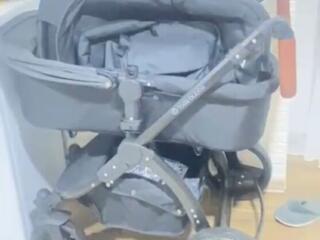 Коляска 3в1 фирмы ickle bubba