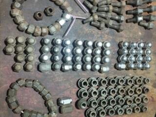 Колёсные гайки и болты М12