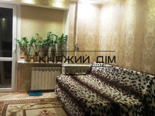 Продам 2-х. кімнатну, суміжну квартиру на Лісовому за адресою: вул. ..