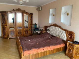 Продаж просторої 3 кімнатної квартири в Оболонському районі, по ...