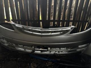 Бампер передний Тойота превия