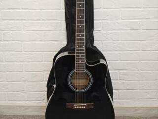 Chitară acustică. Гитара акустическая.