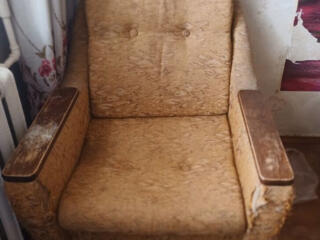 КРЕСЛО с ДЕРЕВЯННЫМИ подлокотниками на перетяжку или дачу