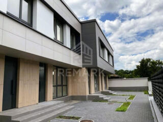 Chirie TownHouse, amplasat la doar 2 minute de parcul Valea ...