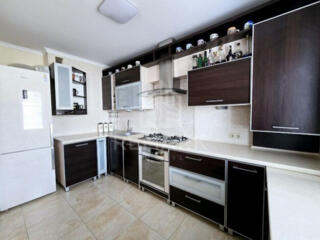 Apartament modern vis-a-vis de Piața Delfin! - Suprafață 76 mp - 3 ...