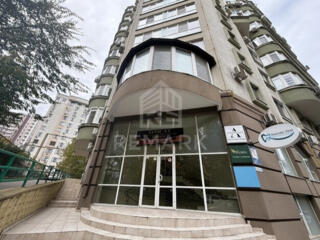 Chirie oficiu în Centru cu suprafata de 15 mp. Open space si bloc ...