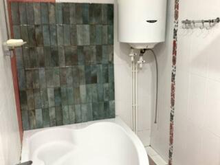 Угловая ванна 150х100 см с экраном