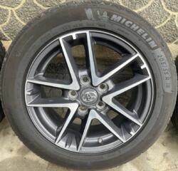 Продам шины Мишлен премаси 4. Идеальное состояние.