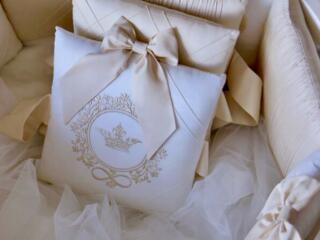 Продам новый набор подушечек для детской кроватки.