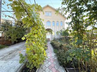 Casă cu 2 nivele la Pole Ciudes Bălți