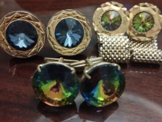 Продам бусы броши запонки