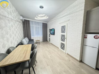 2-комн. квартира в ЖК Париж, Французский б. / Удельный пер