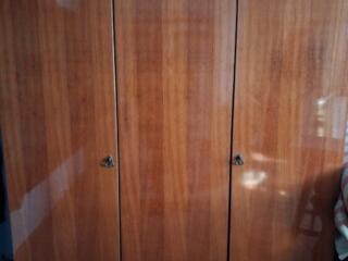 Советский шкаф в хорошем состоянии