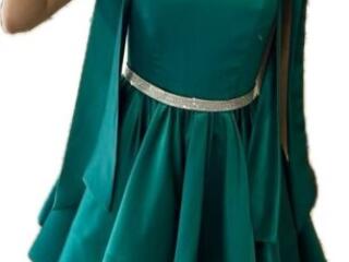 Продам нарядные платья. Размер S