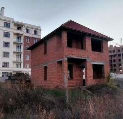 Продам кирпичный дом на 6 сотках земли, ЖМ Парк Совиньон