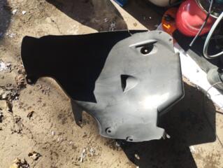 Продам подкрылок Мерседес 211 оригинал в хорошем состоянии